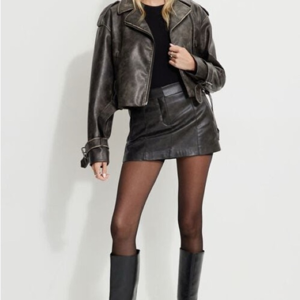 DYNAMITE Faux Leather Mini Skort in Washed Brown